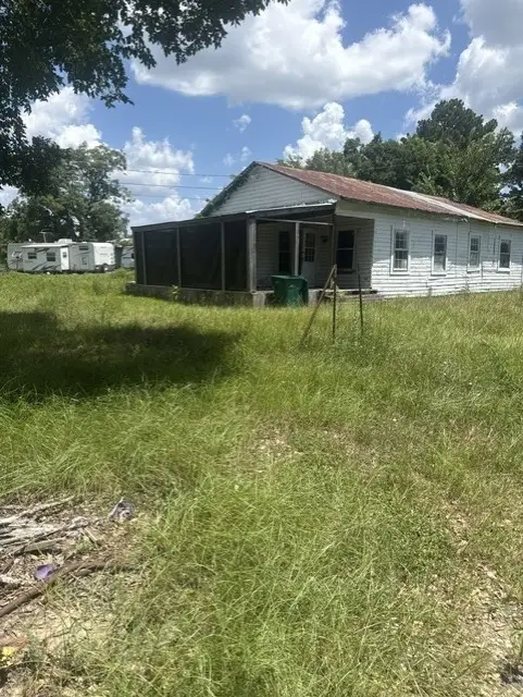 731 Martin Luther King Drive, Montgomery, TX 77356