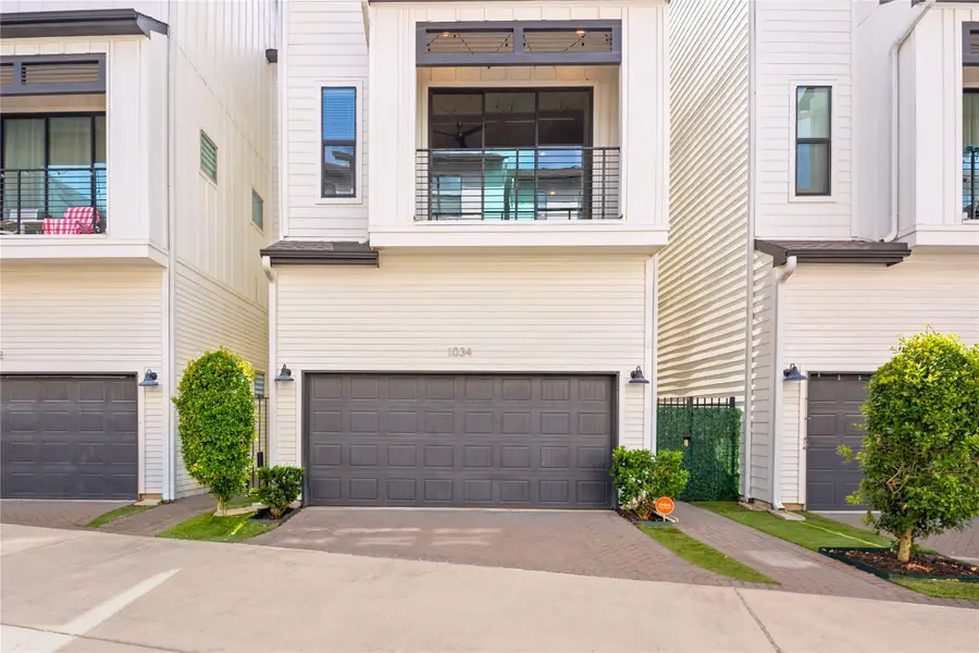 1034 W 15th 1/2 Street, Houston, TX 77008 - #2