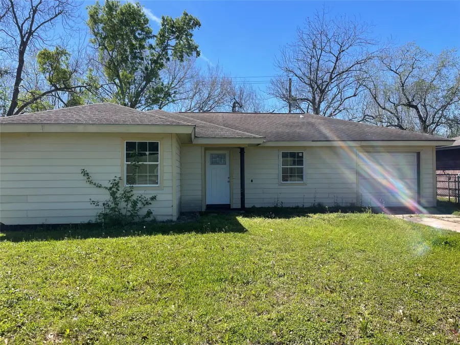 6654 Crosswell Street, Houston, TX 77087 - #2