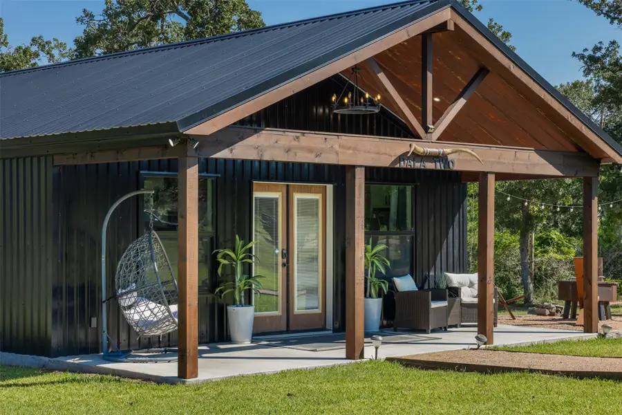 7541 Halamicek Loop, Fayetteville, TX 78940 - Image #2