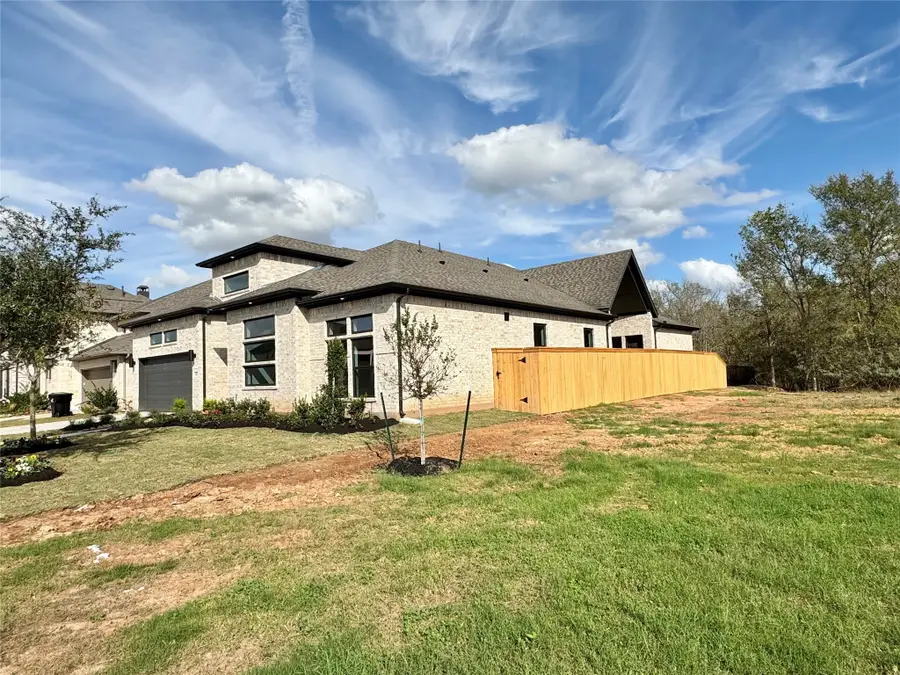 4402 Crossfield Road S, Fulshear, TX 77441 - Image #2