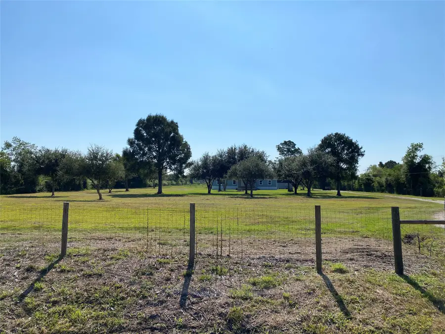 6115 S Highway 35, Alvin, TX 77511 - Image #3
