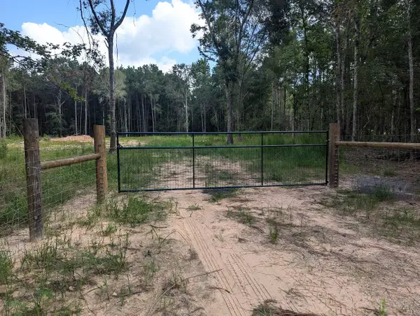 7453 Clark Road, Plantersville, TX 77363