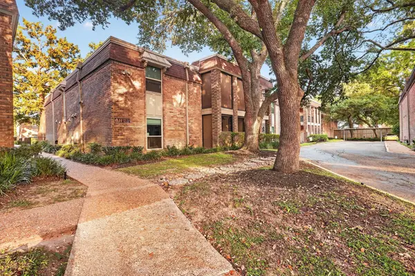 7575 Katy Freeway #63, Houston, TX 77024
