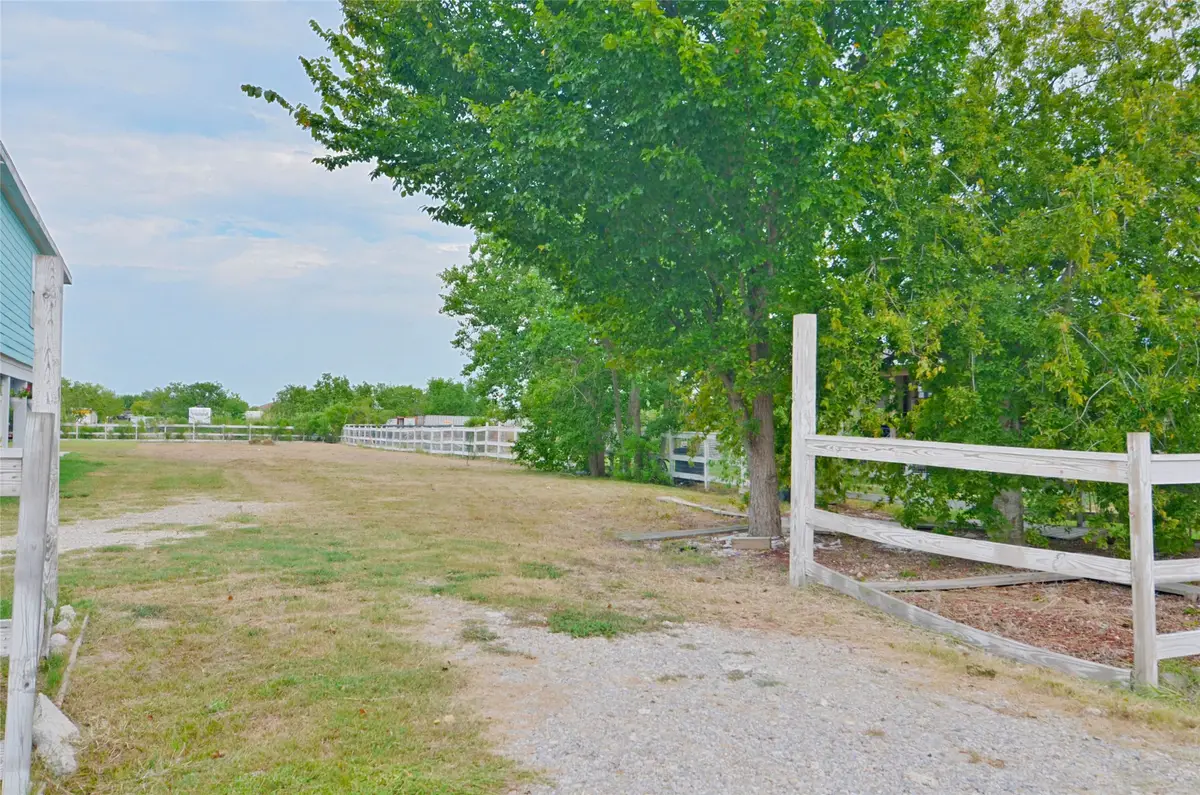 1003B 24th Street, San Leon, TX 77539 - Image #1