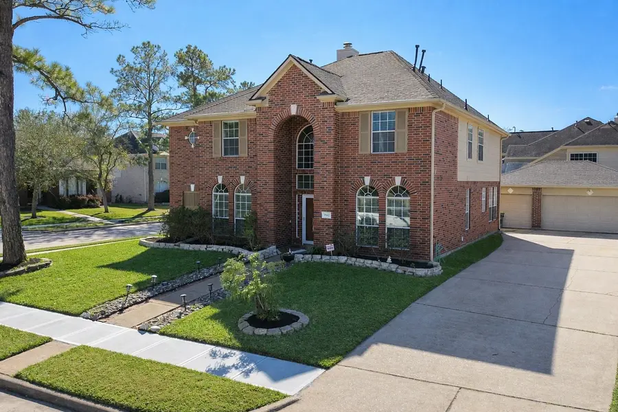 1502 Mulberry Court, Pearland, TX 77581 - Image #2