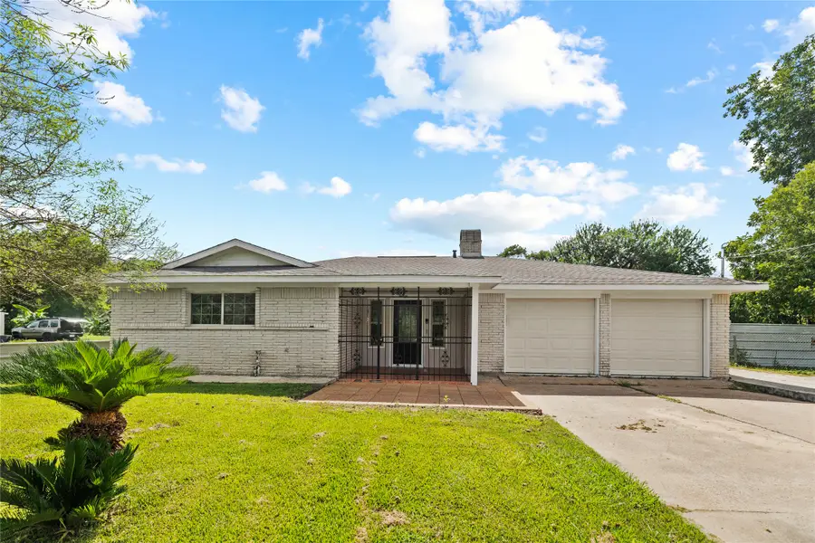 13902 Ambrose Street, Houston, TX 77045 - Image #3