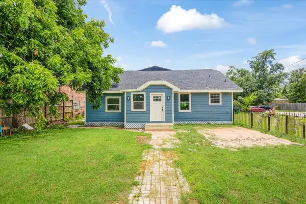 8248 Park Terrace Street, Houston, TX 77017