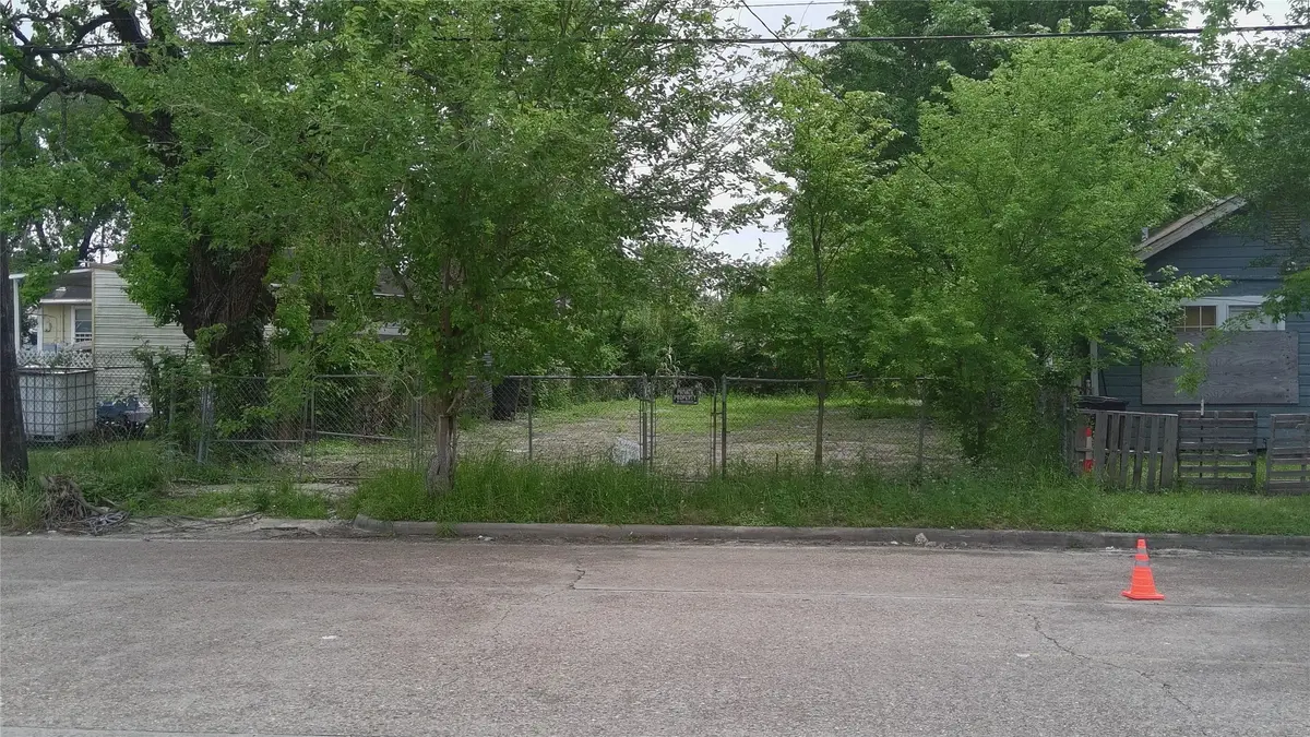 3240 Holman Street, Houston, TX 77004 - Image #1