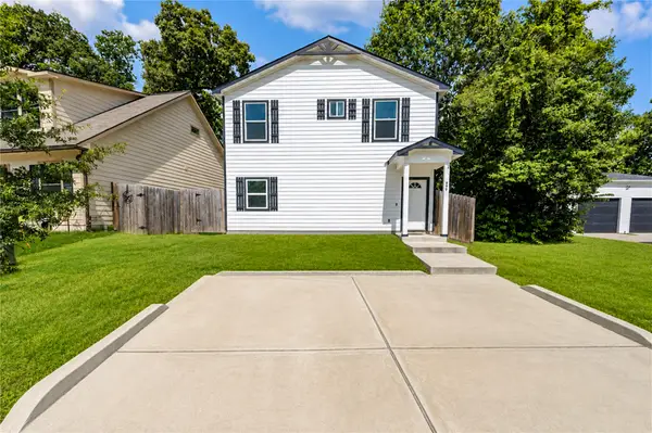 849 Queenswood, Montgomery, TX 77316