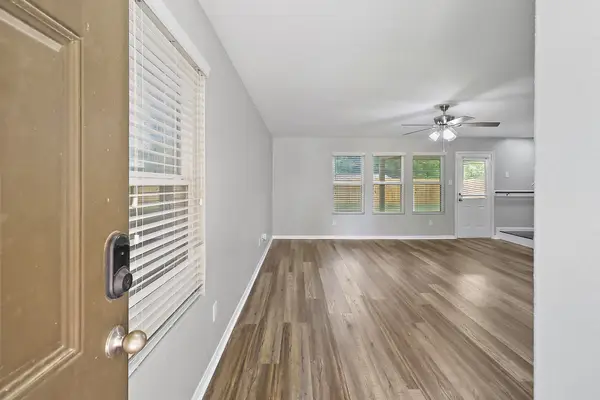 15607 Sheldon Ridge Way, Houston, TX 77044