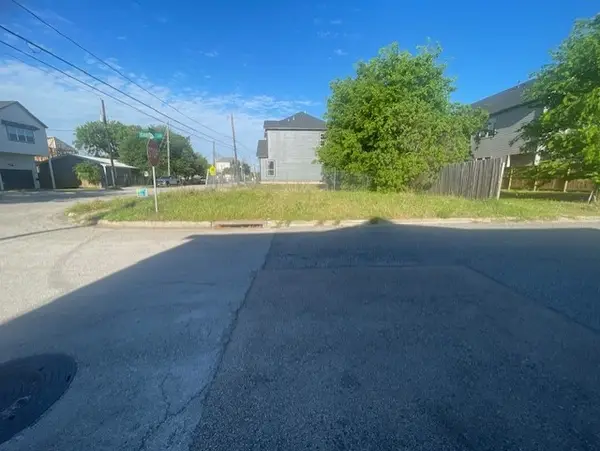 5/1 E 33rd Street, Houston, TX 77022