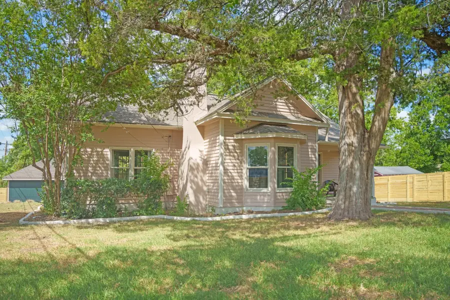 806 E Main Street, Bellville, TX 77418 - Image #3