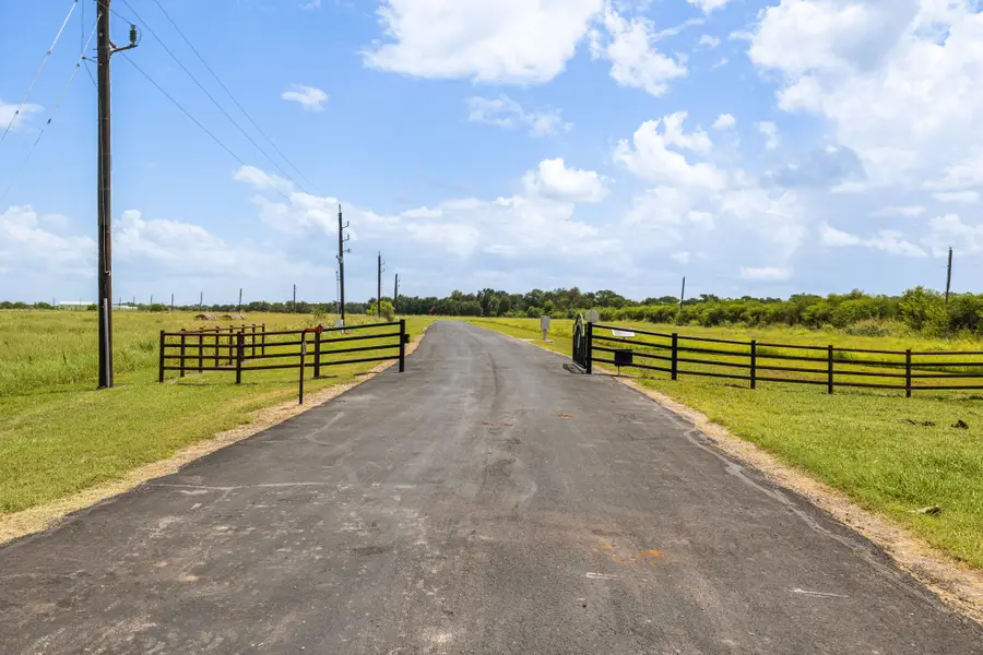 7915 Meteor Drive, Sealy, TX 77474 - #2