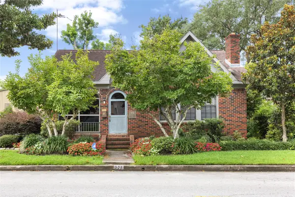 906 Higgins, Humble, TX 77338