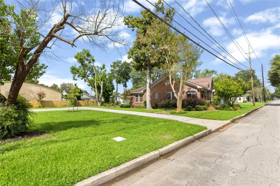 906 Higgins, Humble, TX 77338 - #3