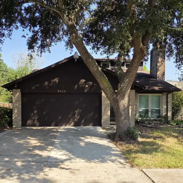 9423 Garden Bridge Street, Houston, TX 77075