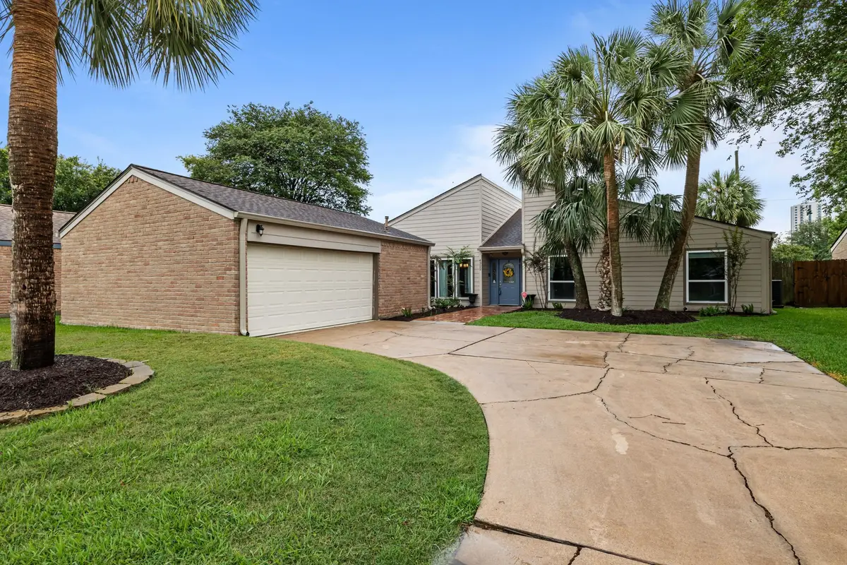 4322 Shady Springs Drive, Seabrook, TX 77586 - Image #1