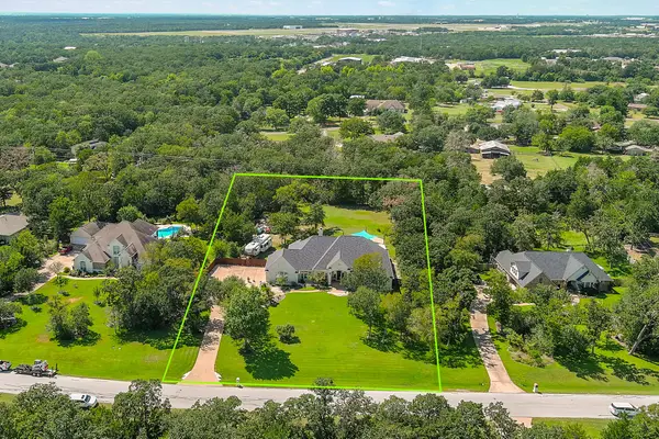 3946 Arboleda Drive, College Station, TX 77845