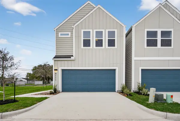 2005 Rocky Sharp Trail, Houston, TX 77088