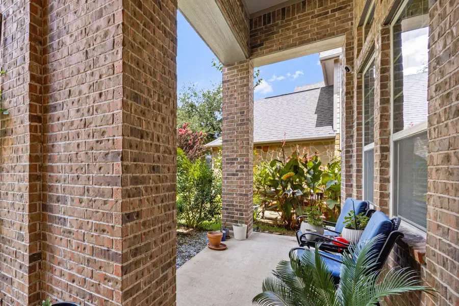 22 S Marshside Place, Spring, TX 77389 - Image #3