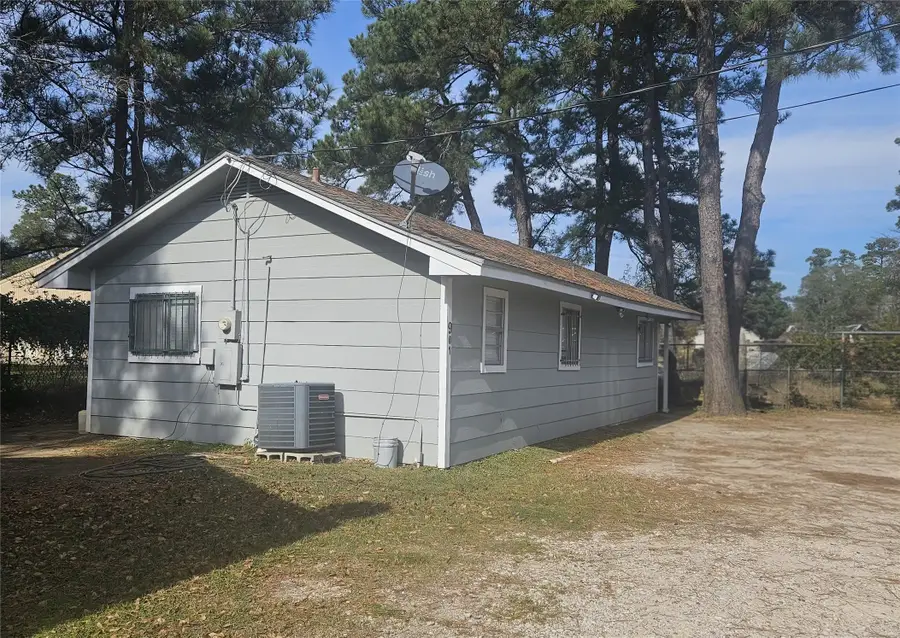 109 Cartwright Road, Conroe, TX 77301 - Image #2