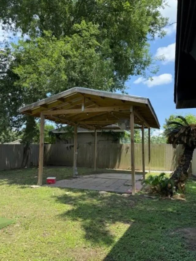 674 Meadowgreen Drive, Port Neches, TX 77651 - #2