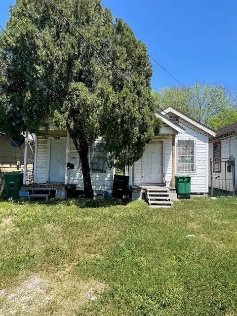 7615 Avenue F, Houston, TX 77012 - Image #1