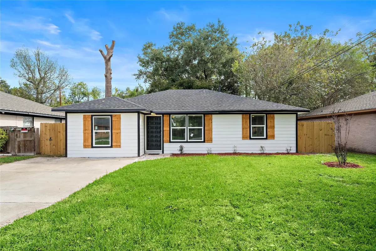 6210 Rolland Street, Houston, TX 77091 - Image #1