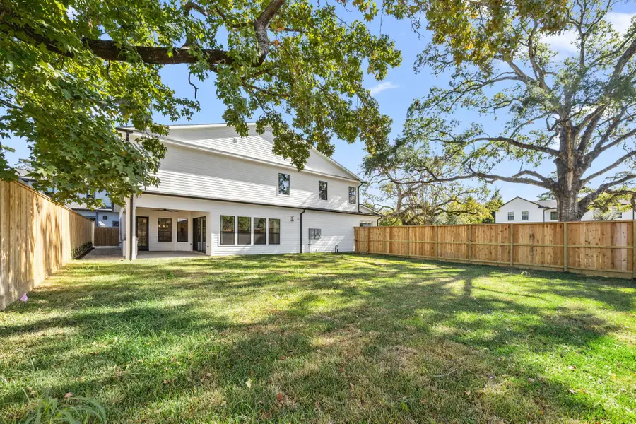 4902 Oak Forest Drive, Houston, TX 77018 - Image #2