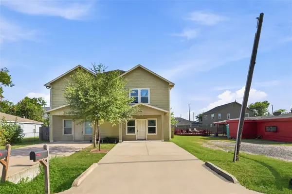 4310 Larkspur Street #A/B, Houston, TX 77051