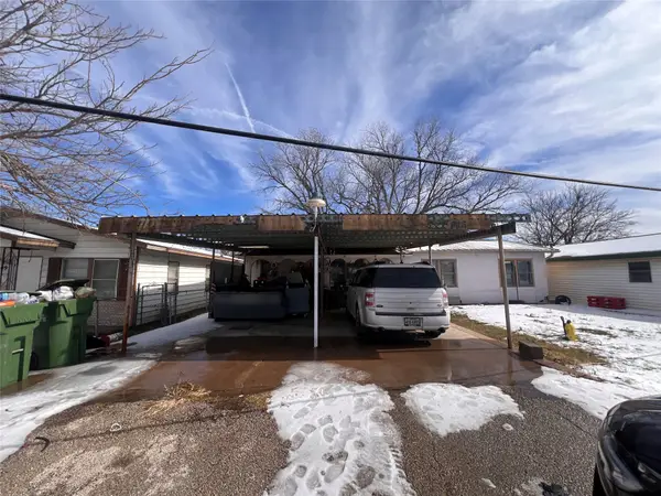 513 Scott Street, Tye, TX 79563