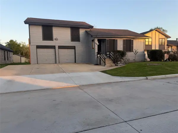 215 Briarcreek Street, Richwood, TX 77531