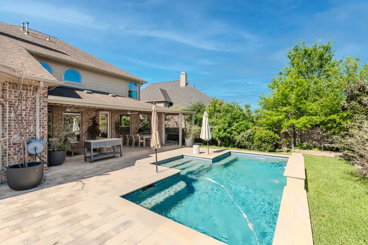 18 Devon Dale Drive, The Woodlands, TX 77375 - Image #1