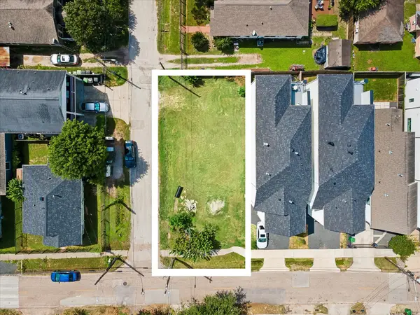 1211 Northwood Street, Houston, TX 77009