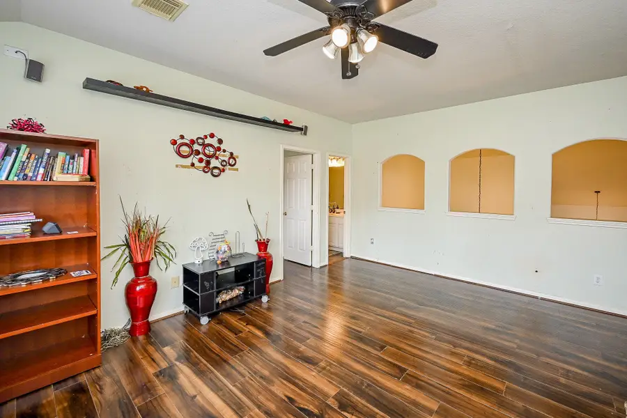 719 Winter Pines Court, Spring, TX 77373 - Image #3