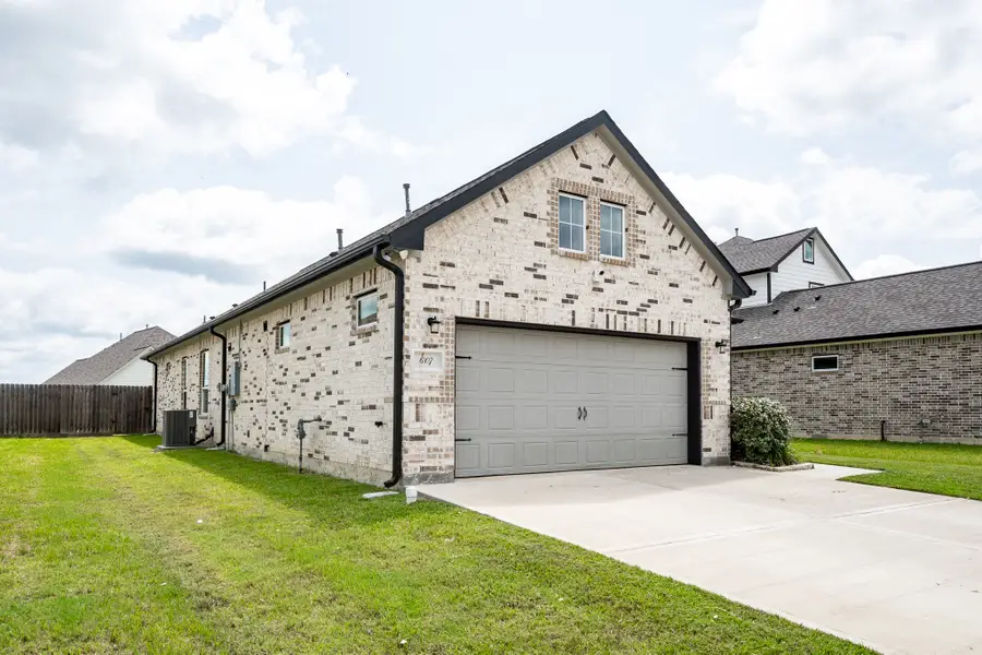 607 Rain Cloud Drive, Baytown, TX 77523 - #3