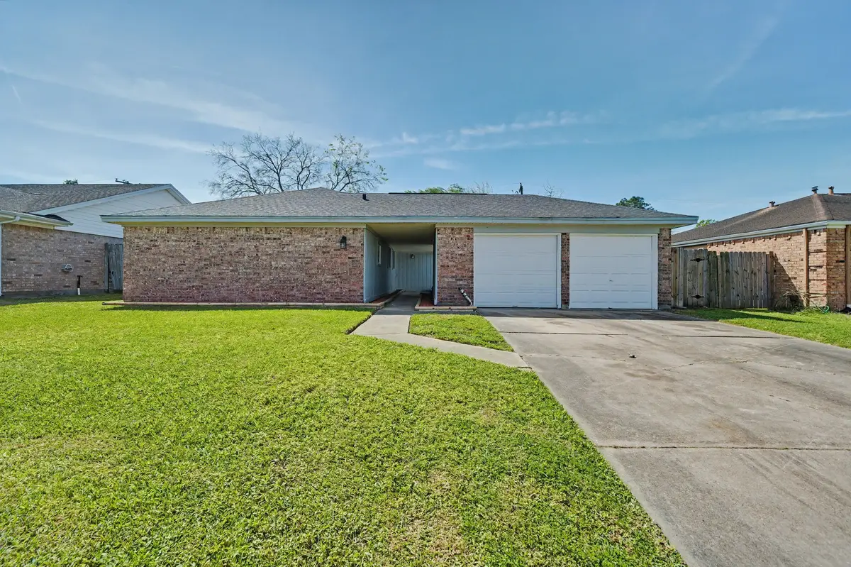 2015 Williamsburg Court N, League City, TX 77573 - #1