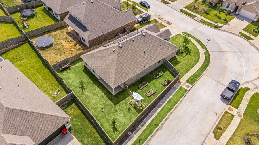 907 Youth Water Road, Montgomery, TX 77316 - Image #2