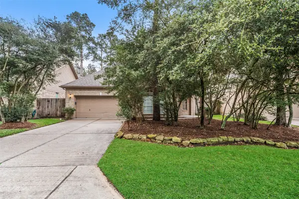 27 E Bellmeade Place, The Woodlands, TX 77382