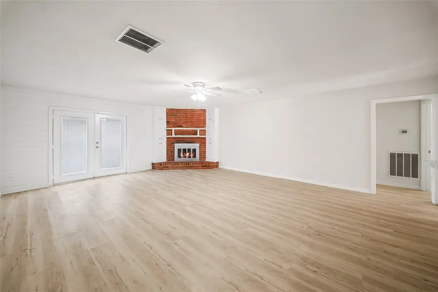 8606 Parkhill Forest Drive, Houston, TX 77088 - Image #2