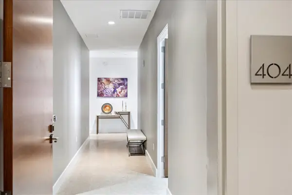 3331 D'amico Street #404, Houston, TX 77019