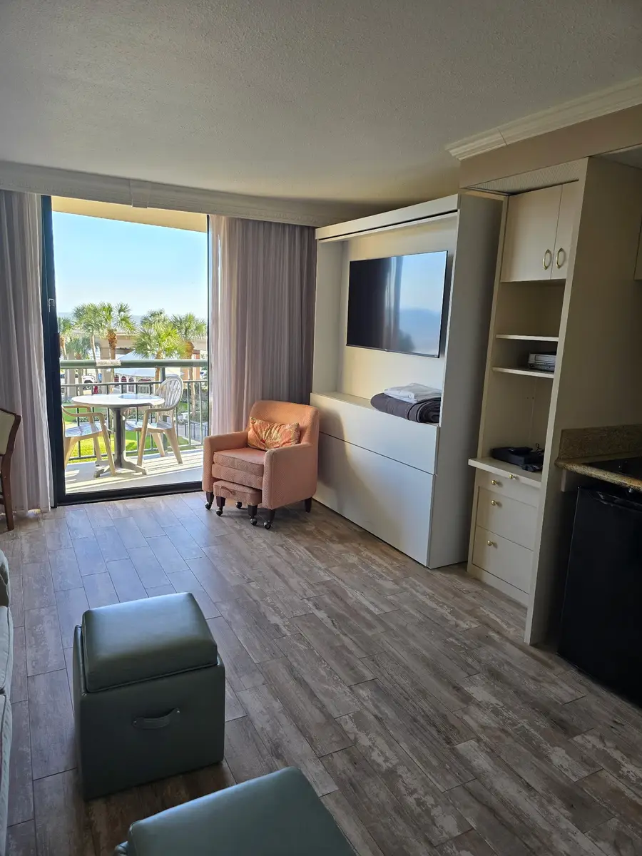 5220 Seawall Boulevard #532D, Galveston, TX 77551 - Image #3