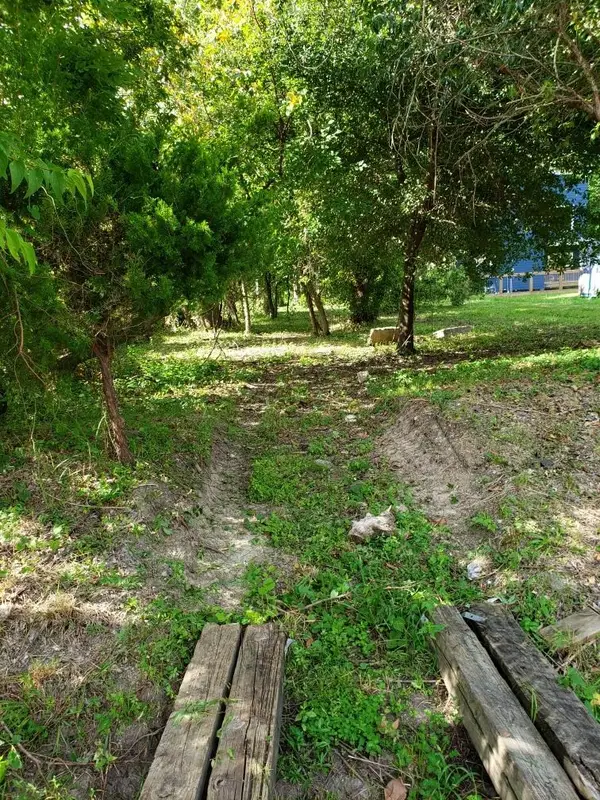 843 Lovers Lane, Houston, TX 77091