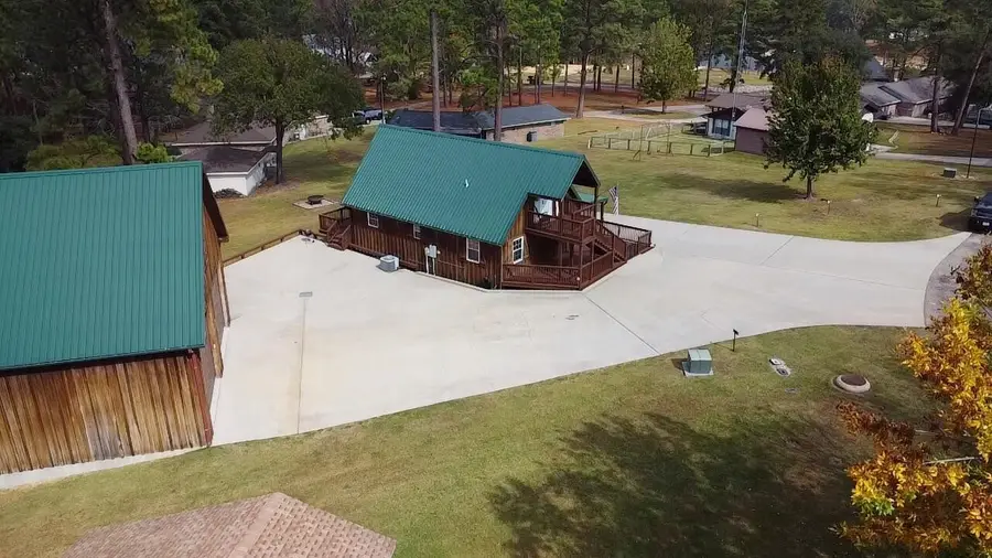 152 Edgewood Drive, Brookeland, TX 75931 - Image #2