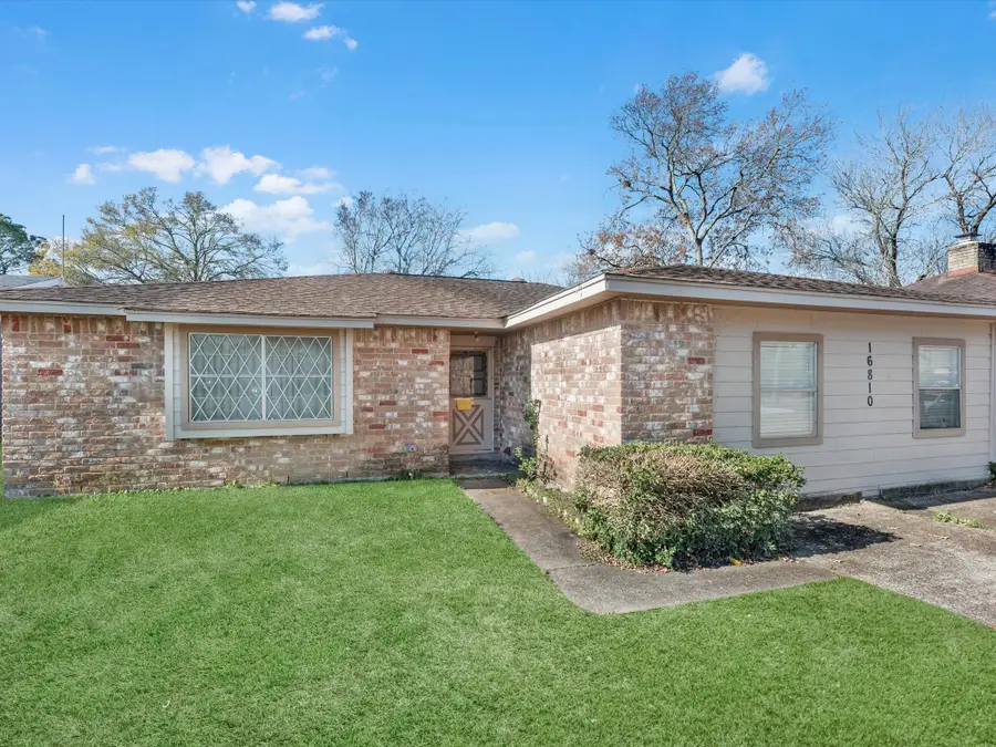 16810 Barcelona Dr Drive, Friendswood, TX 77546 - #2