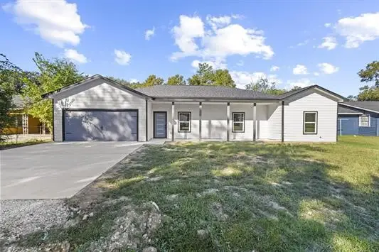 3331 Aster St, Orange, TX 77632