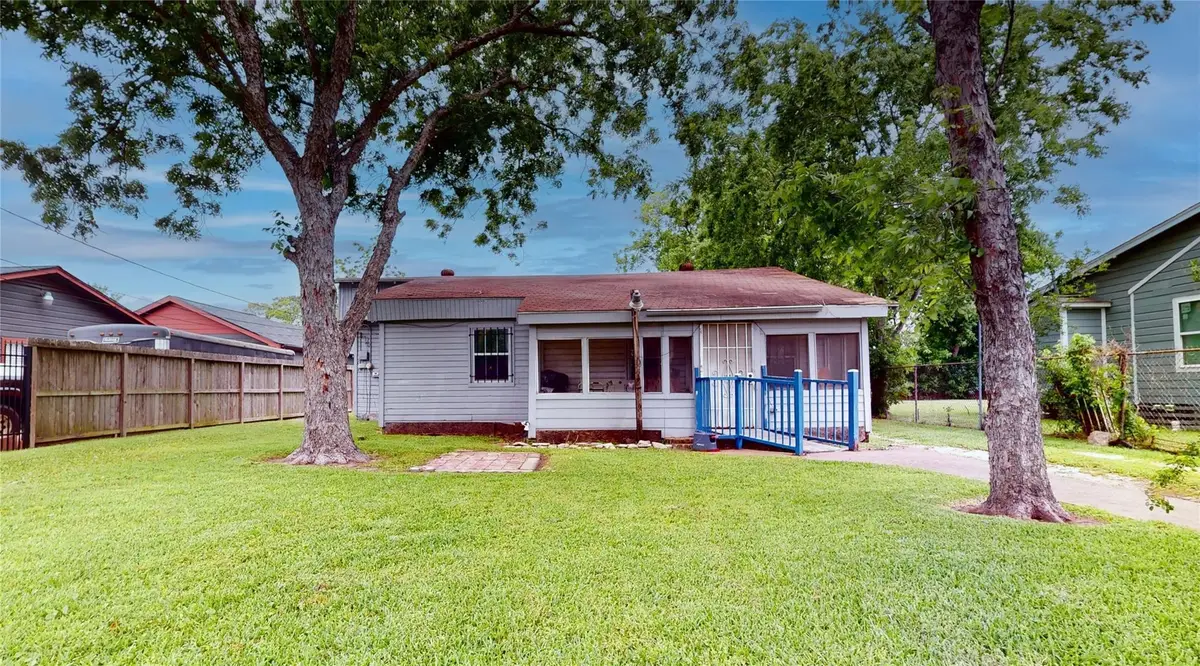 415 Briarcliff Drive, Houston, TX 77076 - Image #1