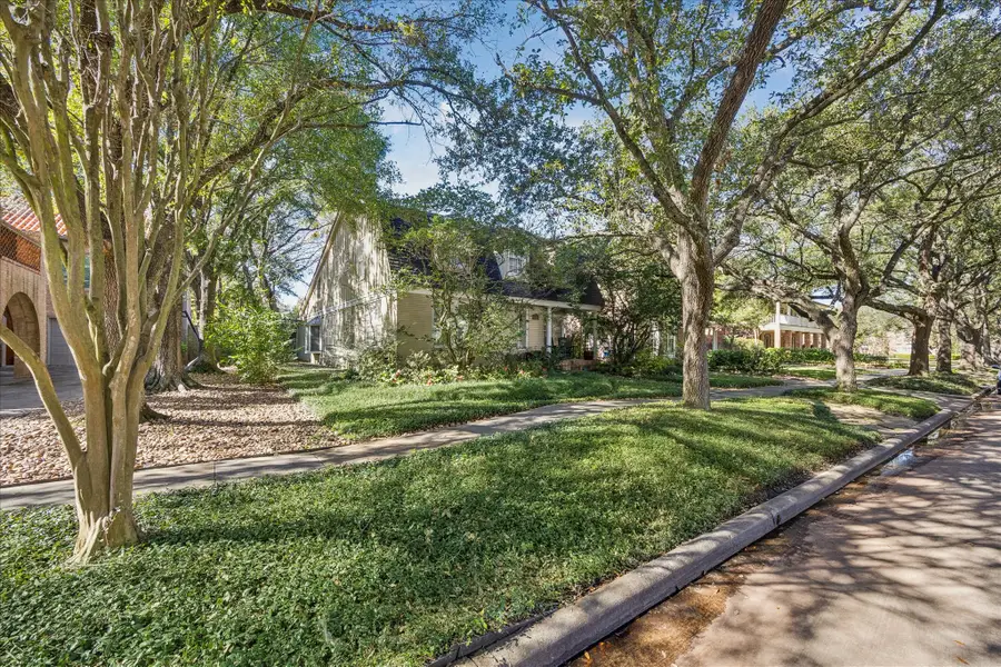 6524 Vanderbilt Street, West University Place, TX 77005 - Image #3