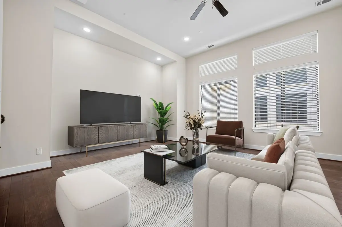 40 N Hutcheson Street, Houston, TX 77003 - #1